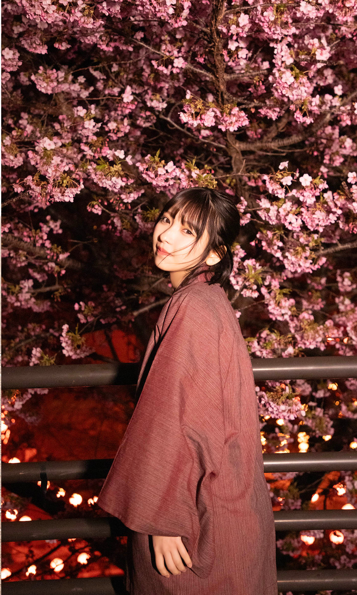 Toumi 十味, 週プレ Photo Book 「キミと春らんまん」 Set.02
