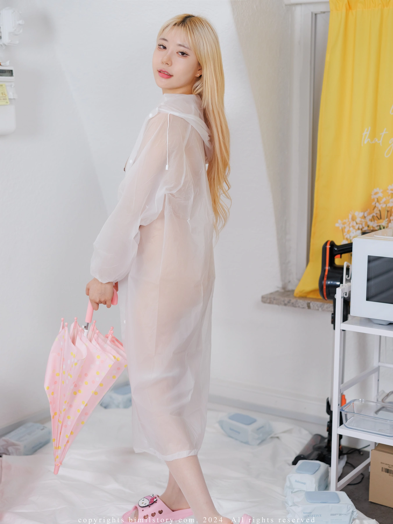 Min Harin 민하린, Bimilstory 「Raincoat Girl」 Set.01