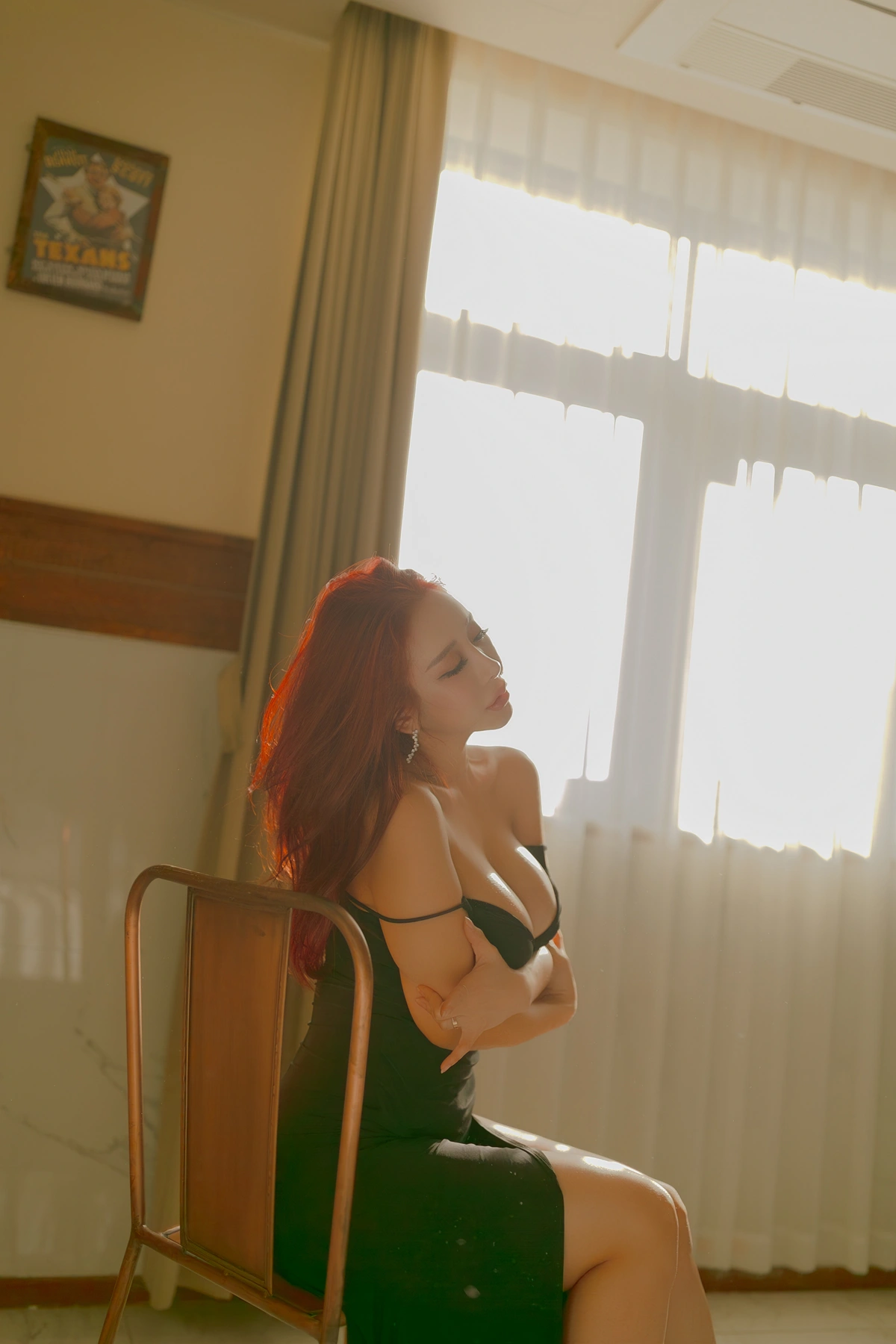 Soyoung 소영, PhotoBook 「In The Hotel」
