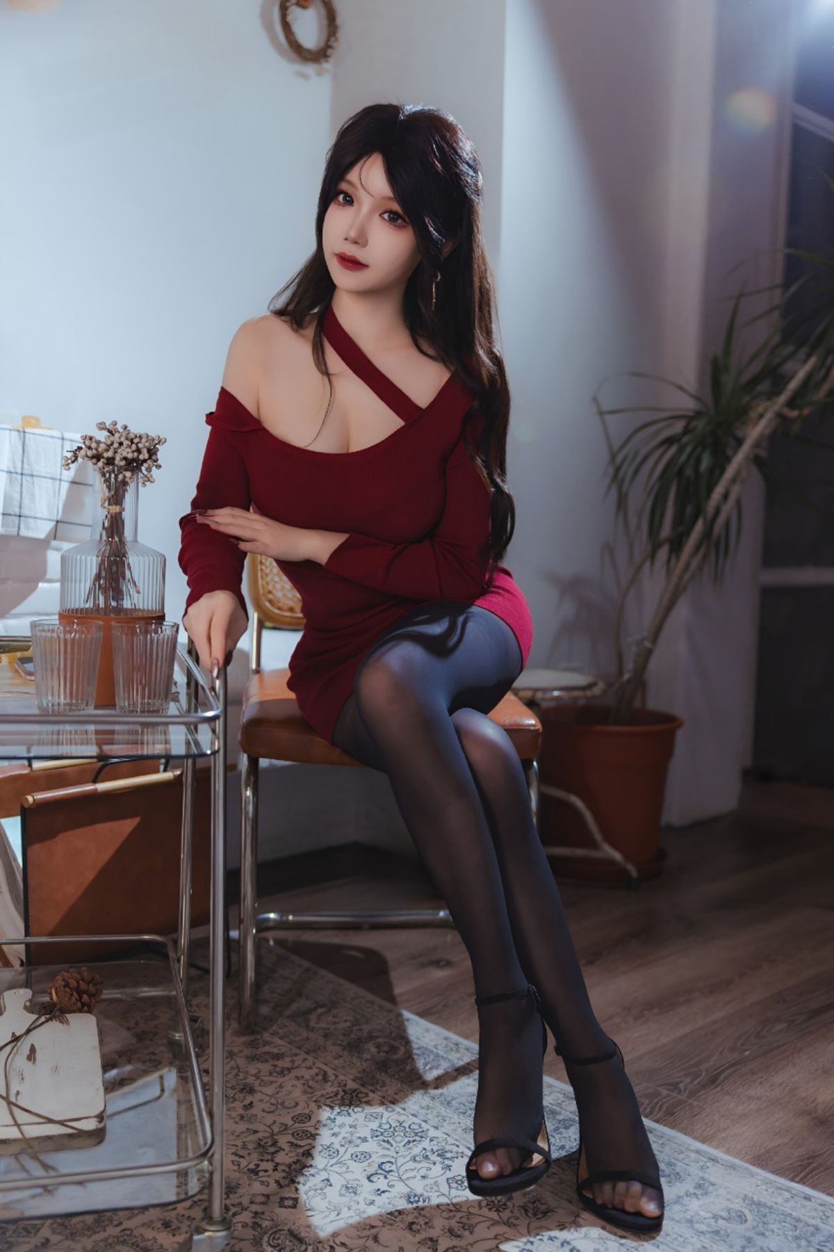Coser@雪晴Astra – 红裙黑丝小娇妻 (66P – 2V)