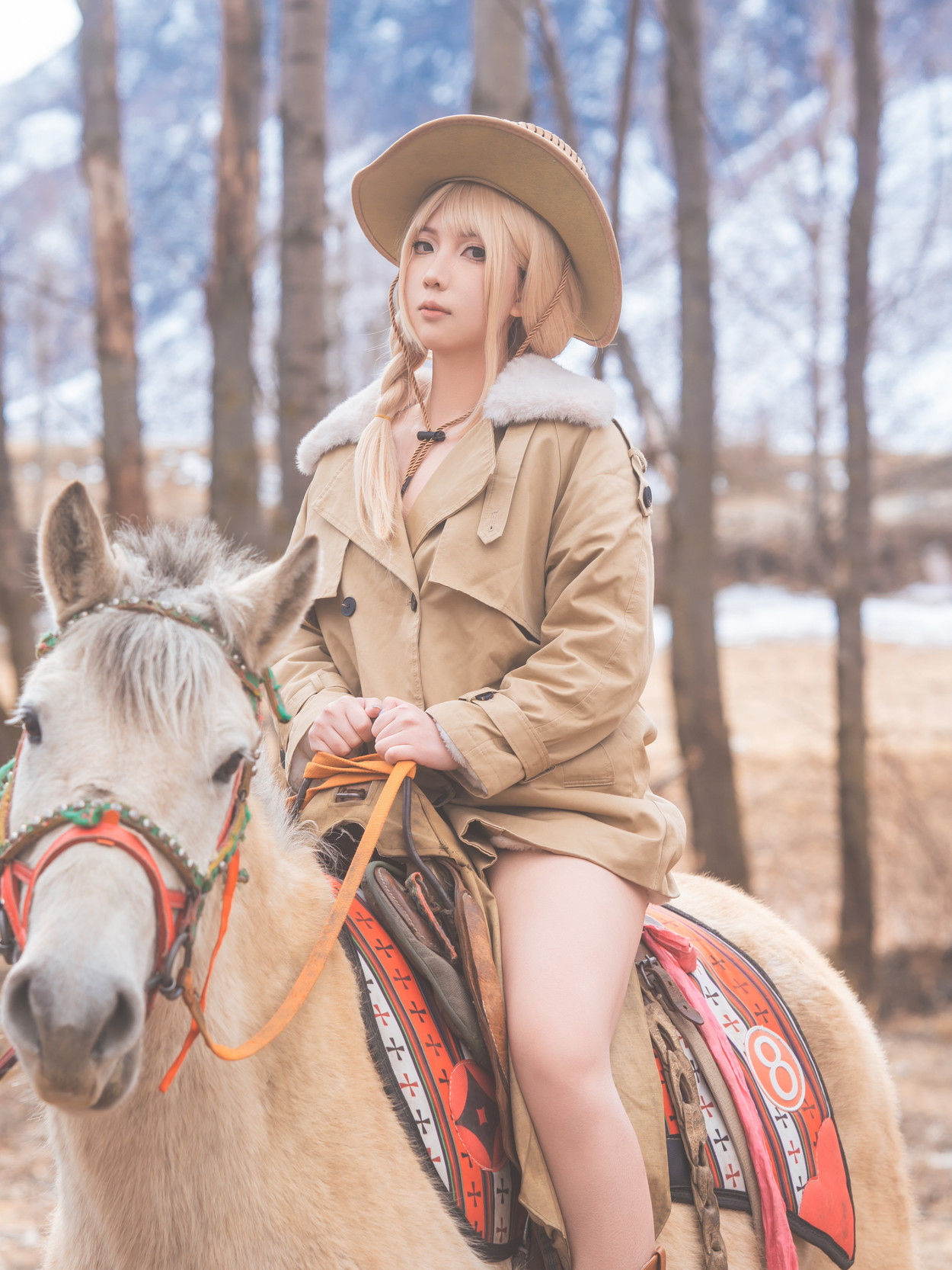 Cosplay 小和甜酒 骑马 猎人(67P)