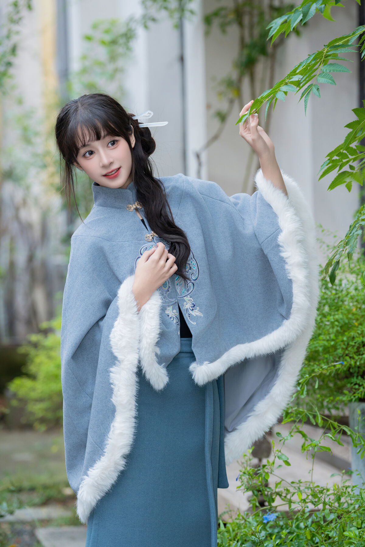 YiTuYu艺图语 Vol.8412 夏芋小年 (26P)
