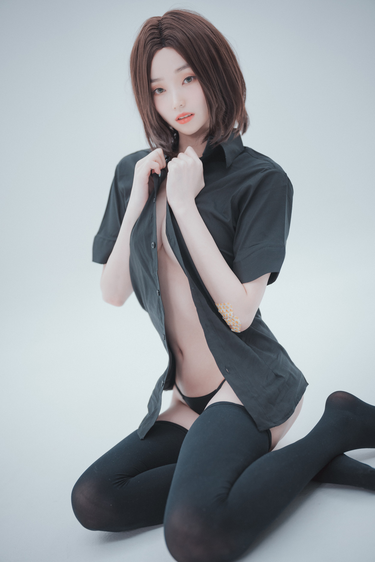 Bambi 밤비, DJAWA ‘Hi Sam!’ Set.04(50P)