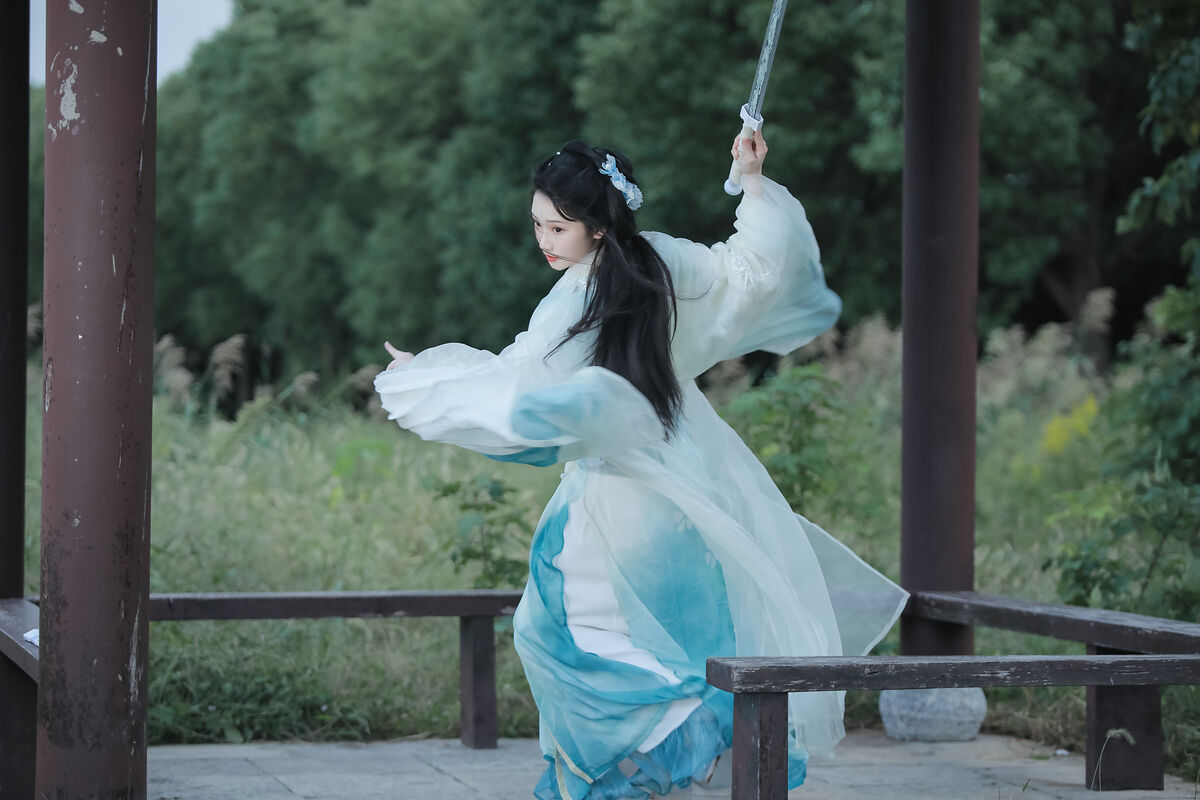 YiTuYu艺图语 Vol.8371 椿鱼 (23P)