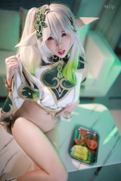 Coser@上杉绘梨落 纳西妲