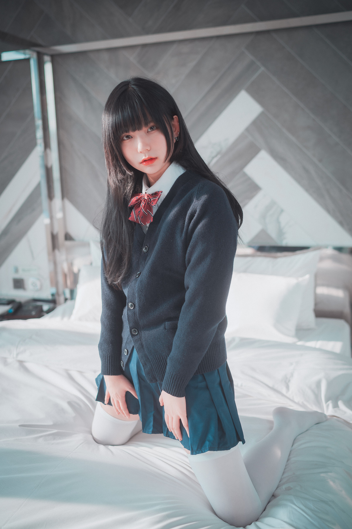 Hizzy 히지, DJAWA ‘Self Satisfaction Vol.02’ Set.01(50P)