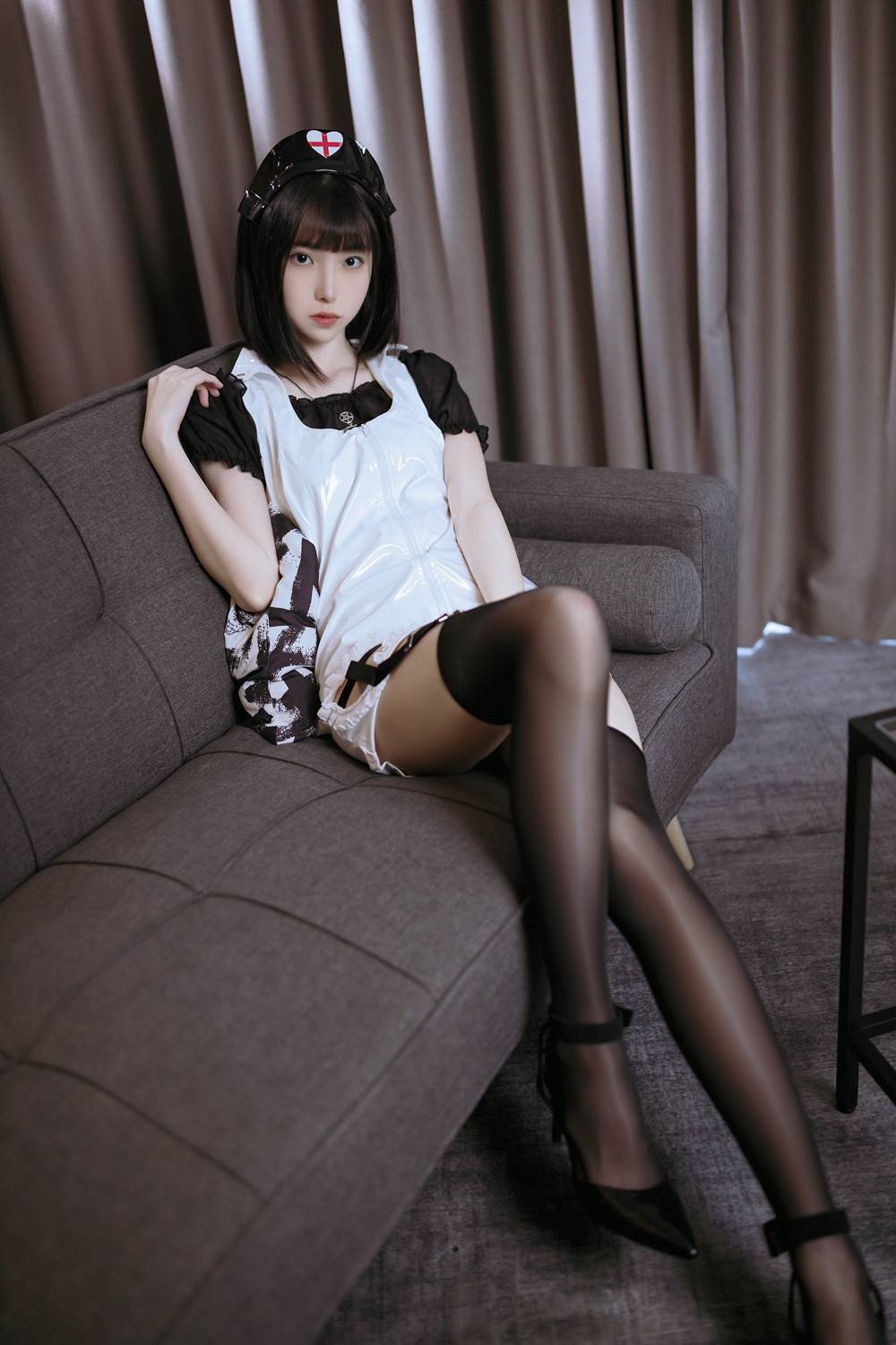 Cosplay 许岚LAN – 黑色丝袜护士