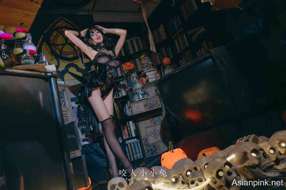 Happy halloween Coser@黏黏团子兔 – 『兔兔班车』万圣小恶魔