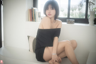 [PINK] U.Hwa (은유화) – Floral