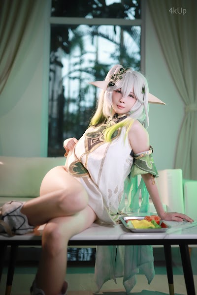 Coser@上杉绘梨落 纳西妲