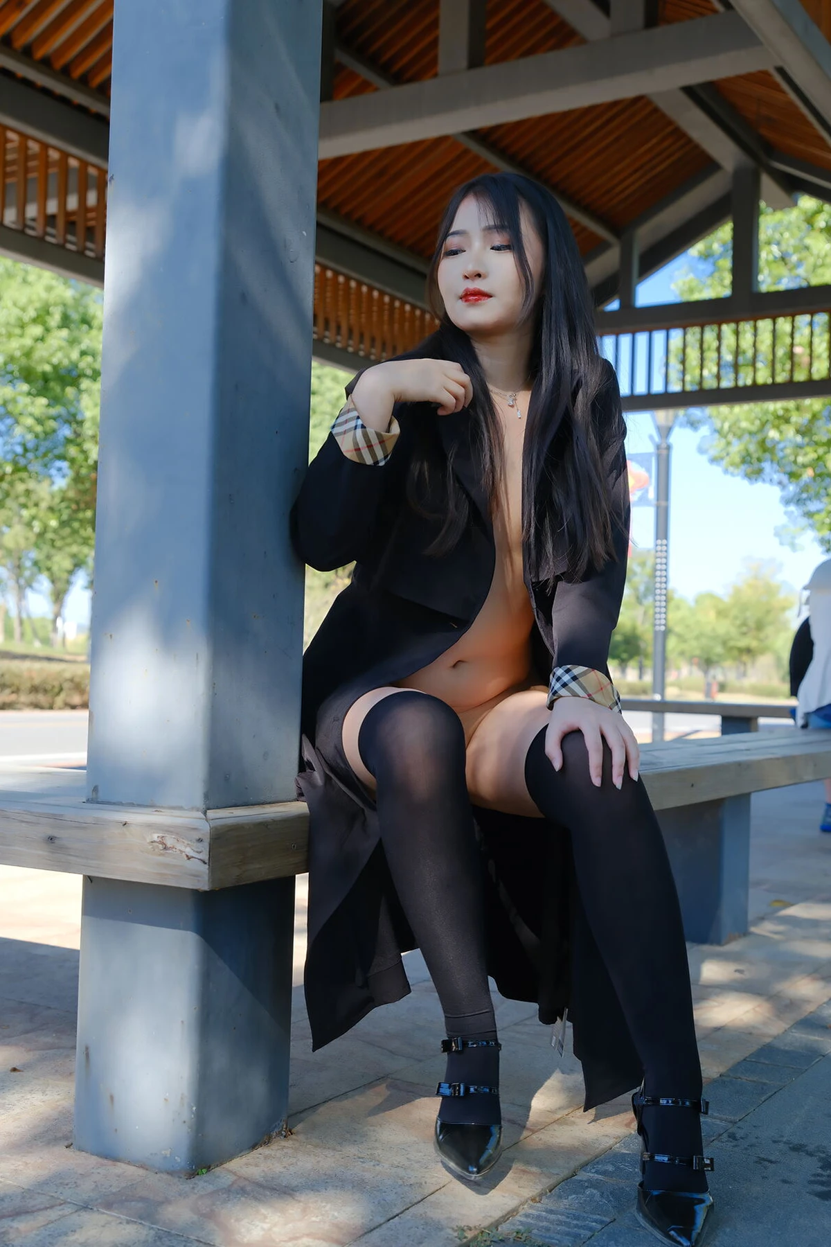 小泽 – 黑丝御姐 户外露出 Set.02