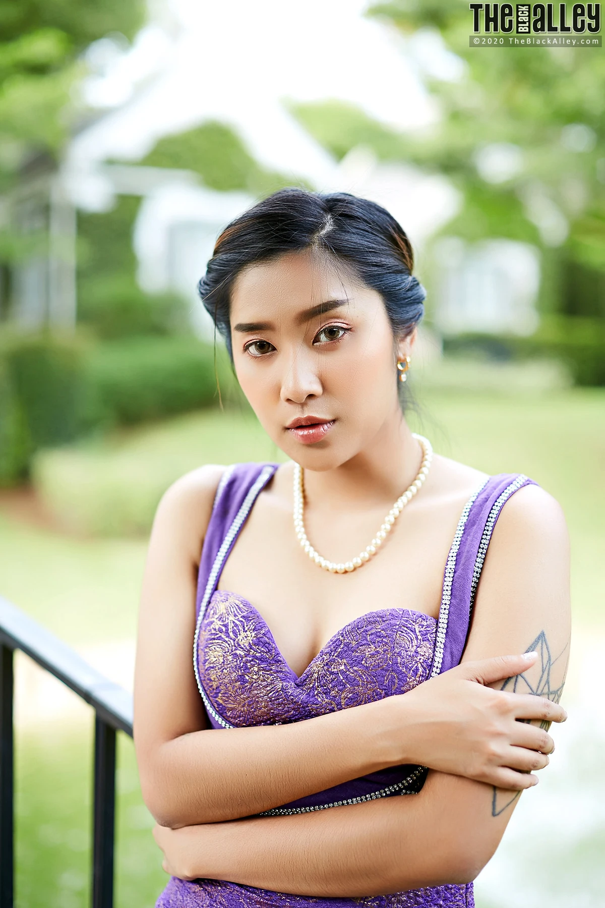 Apple The Black Alley Photobook Set.96(91P)