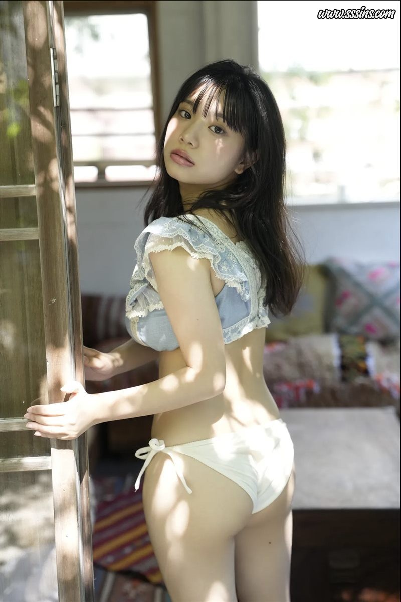 [Unknown KR]FRIDAY GOLD はじめましてのビキニ – 細谷さら [18P + 5V／8.2GB]