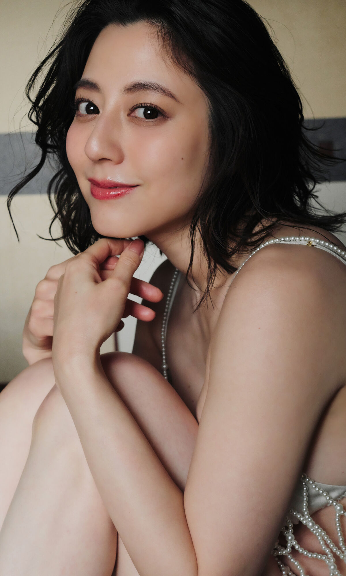JP Yumi Sugimoto 杉本有美 – 美魔女 (77P – 1V)