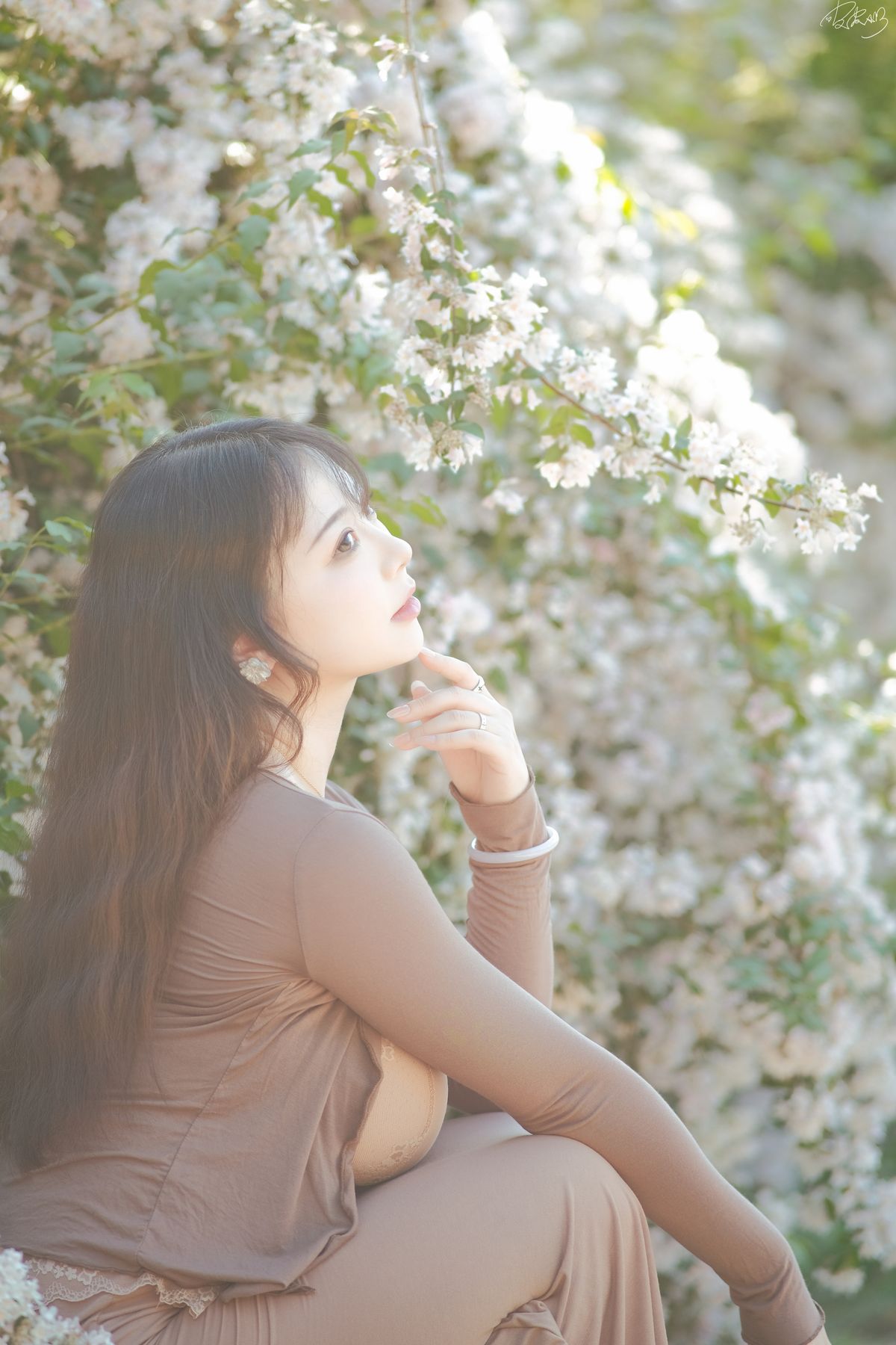 Coser@皮皮奶可可爱了啦 – 猥实人妻 (55P)