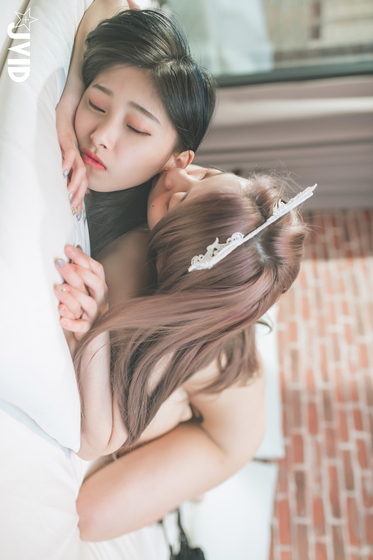 JVID 淇淇selina & 小隻馬霓霓 – 【雙车模輯】淇淇＆霓霓寵物閨蜜裸體挑逗，霓霓上空無碼年度限定隱藏版!!! Set.03