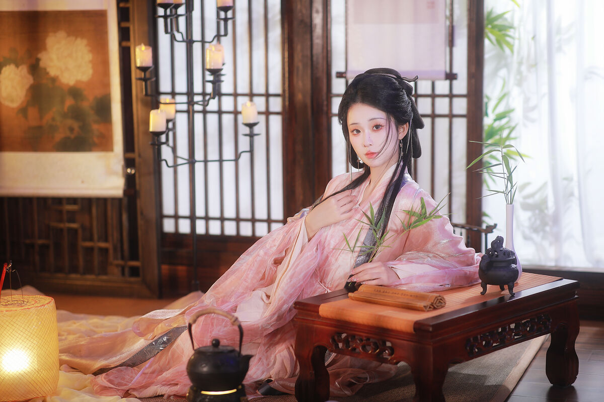 YiTuYu艺图语 Vol.8415 Jennie (30P)