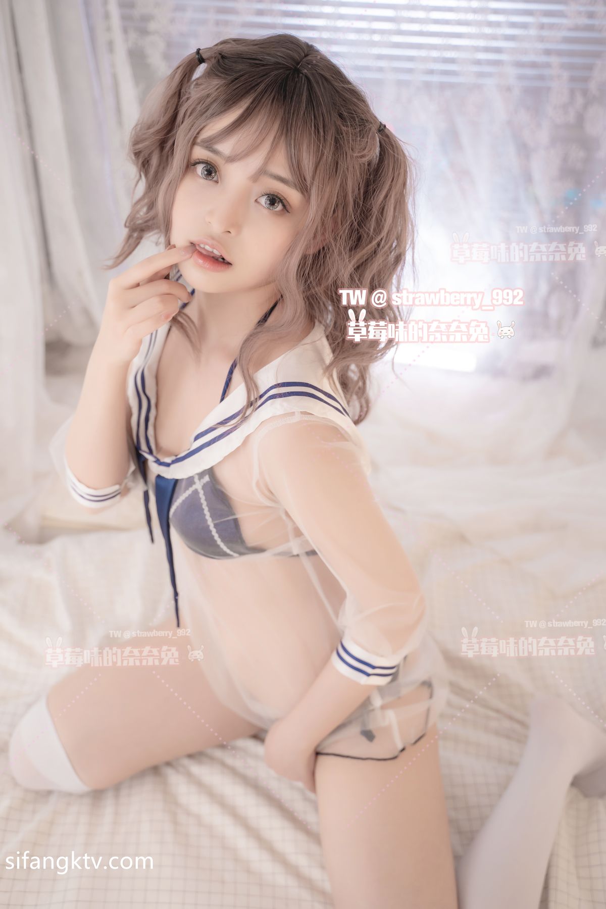Coser@草莓味奈奈兔 – 付费福利私拍合集 Part3 (54P)
