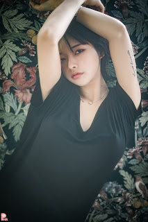 [PINK] U.Hwa (은유화) – Floral