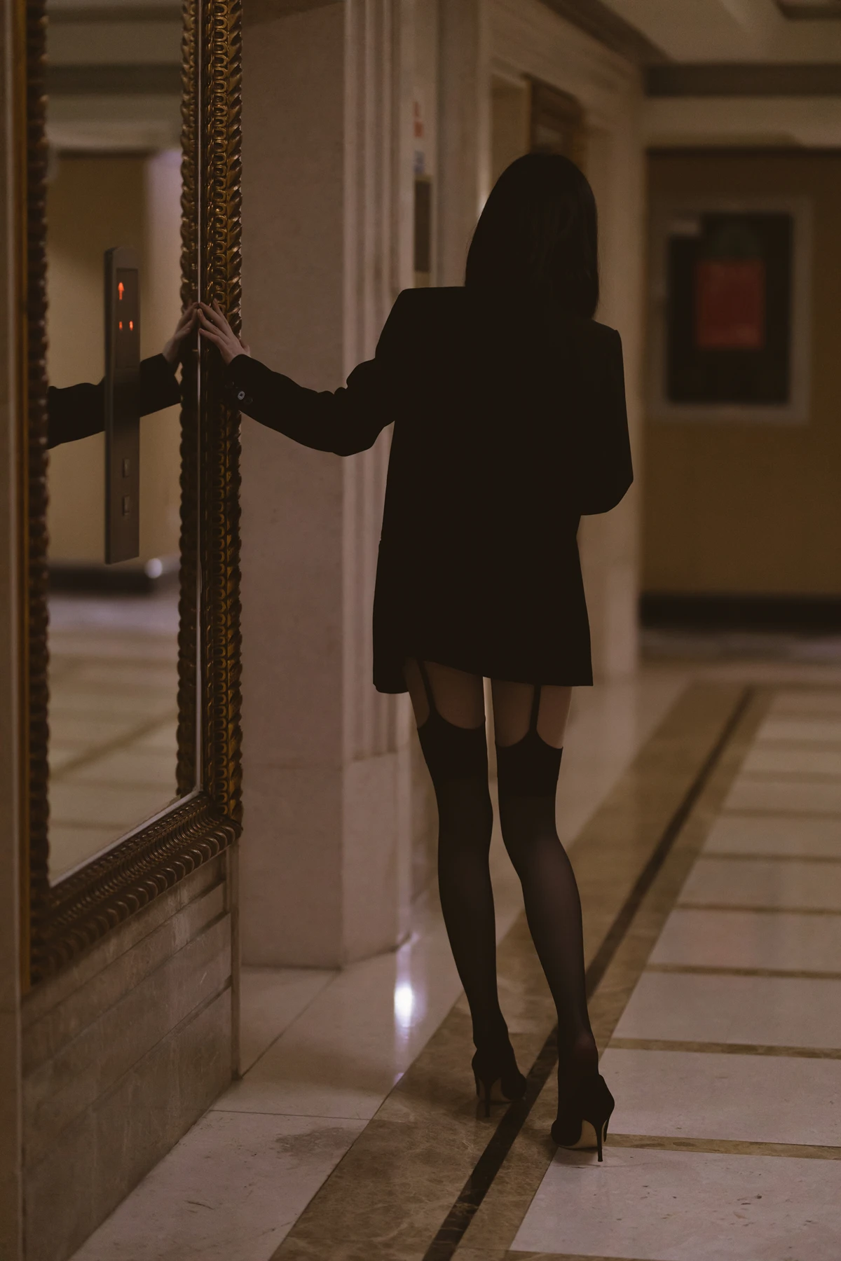 Cosplay 许岚LAN – 醉酒OL