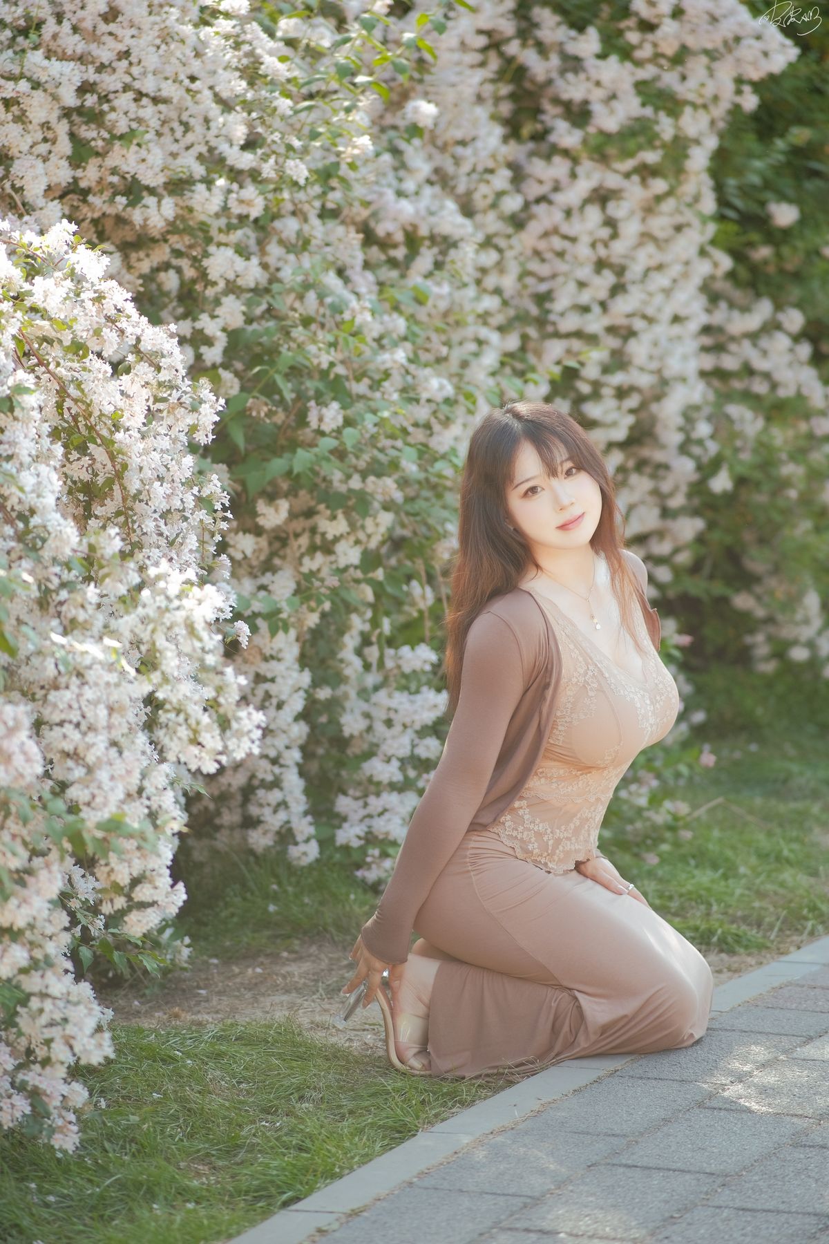 Coser@皮皮奶可可爱了啦 – 猥实人妻 (55P)