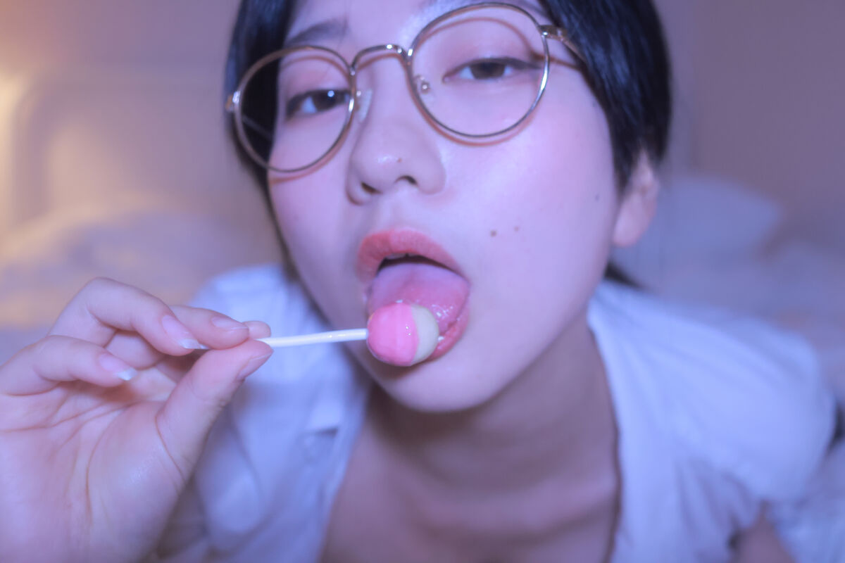 Sehee 세희 – Glasses Shirt Part2
