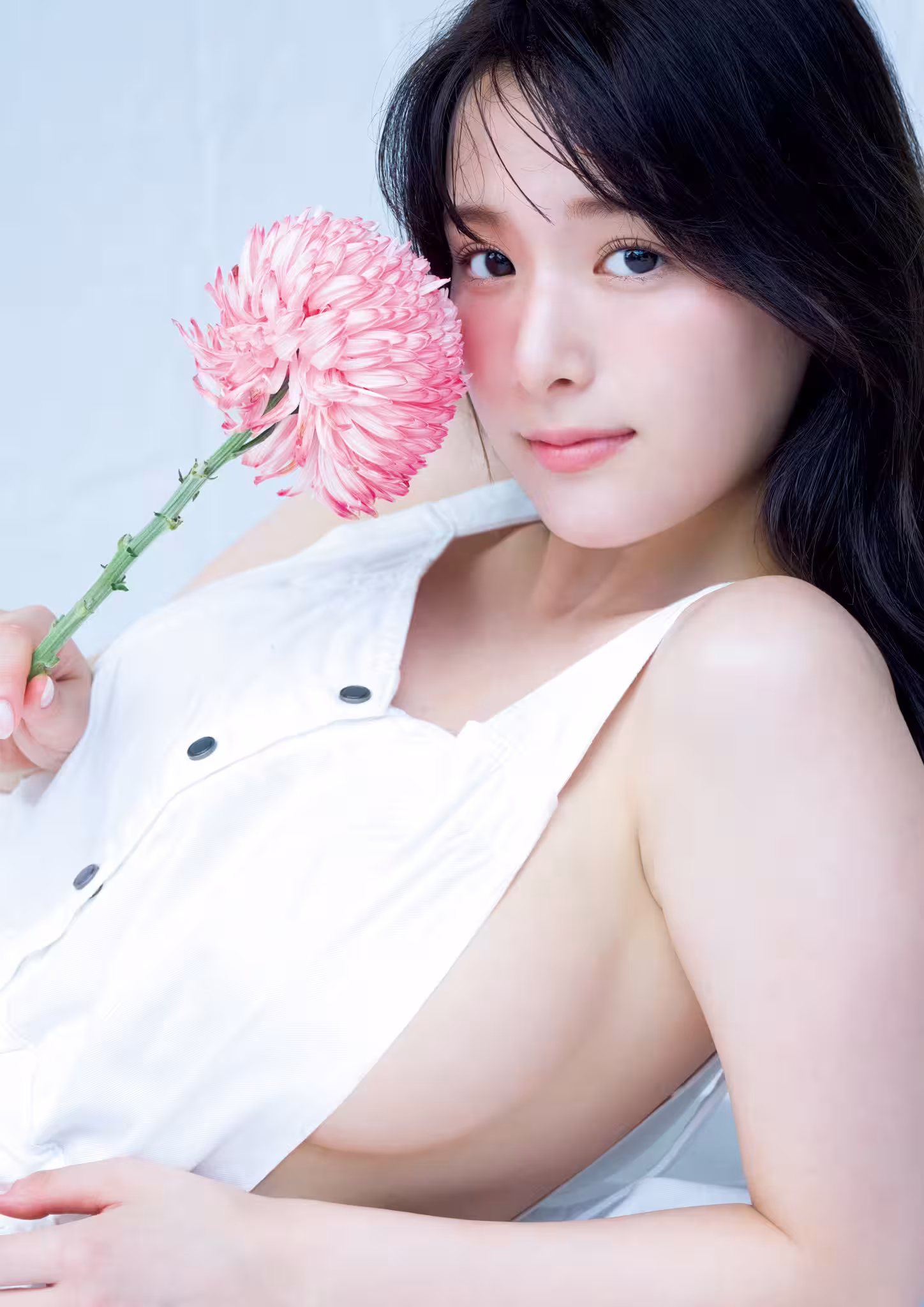 第一張照片集是在澳大利亞戶外拍攝的（143p）