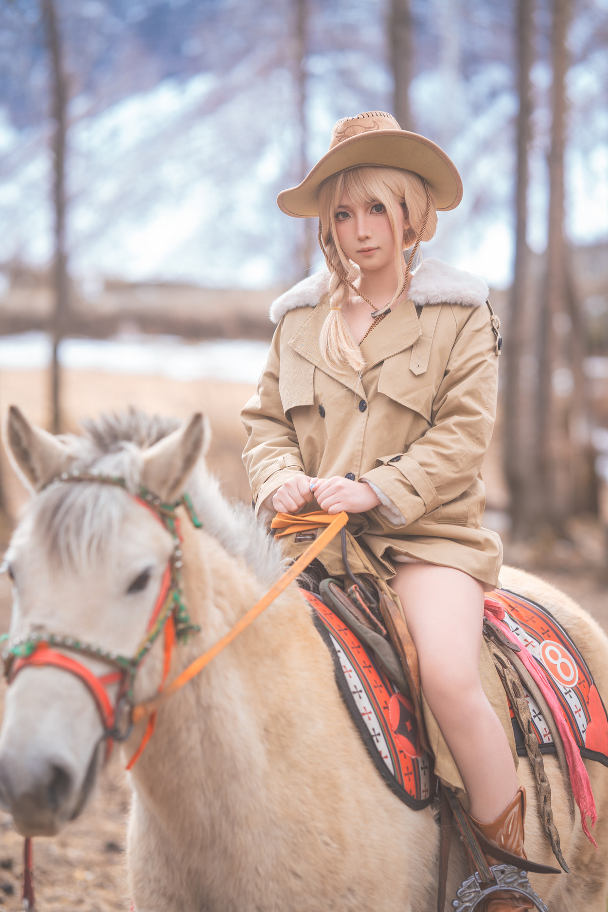 Cosplay 小和甜酒 骑马 猎人(67P)