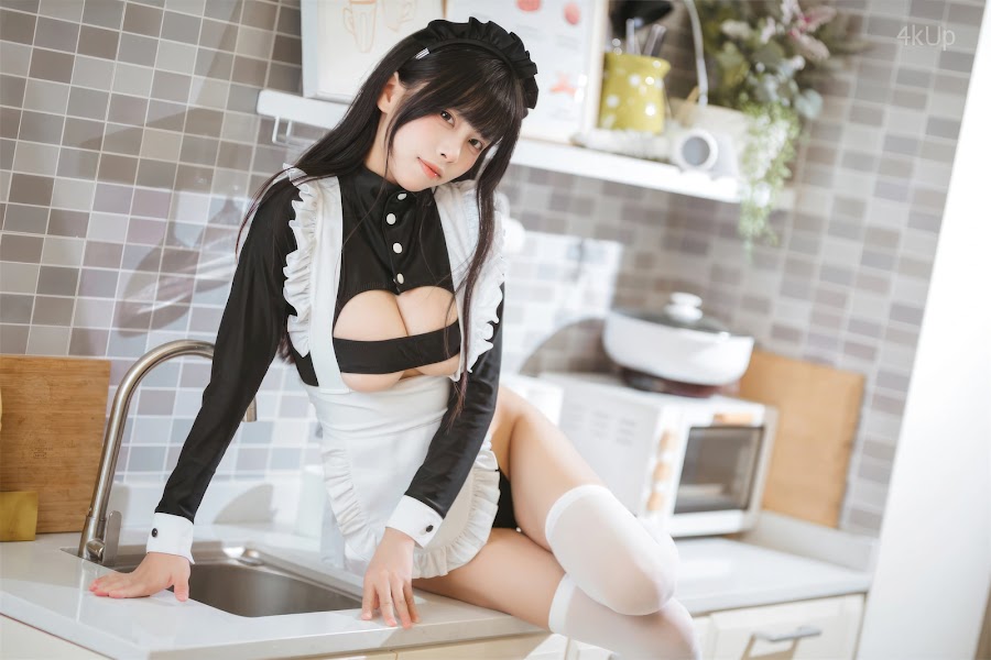 Coser@三無人型 高叉女仆