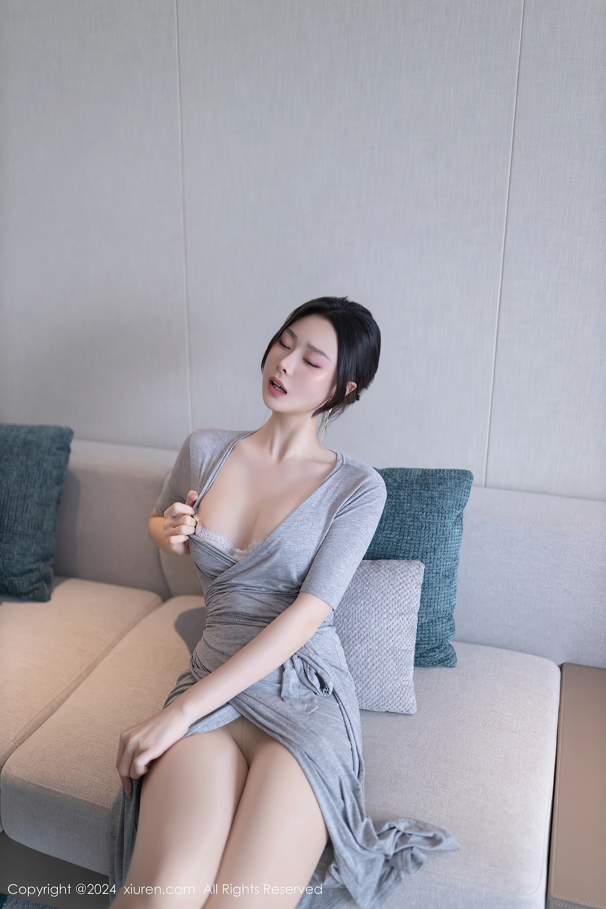 XiuRen秀人网 No.8699 小逗逗XiaoDouDou(81P)