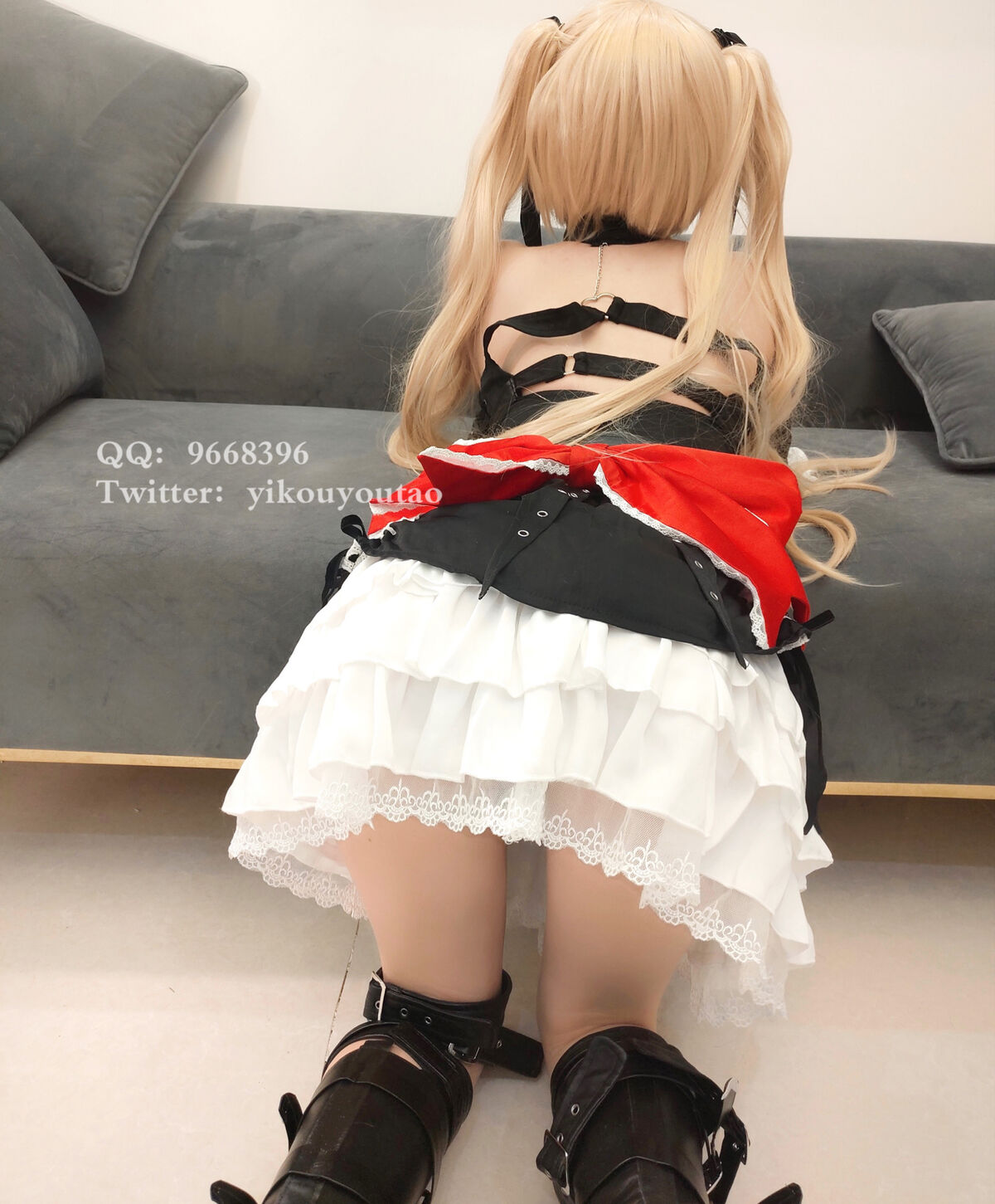 Coser@萌白酱 一口幼桃 – 最新顶级私拍-COS玛丽罗斯紫薇 (35P – 3V)