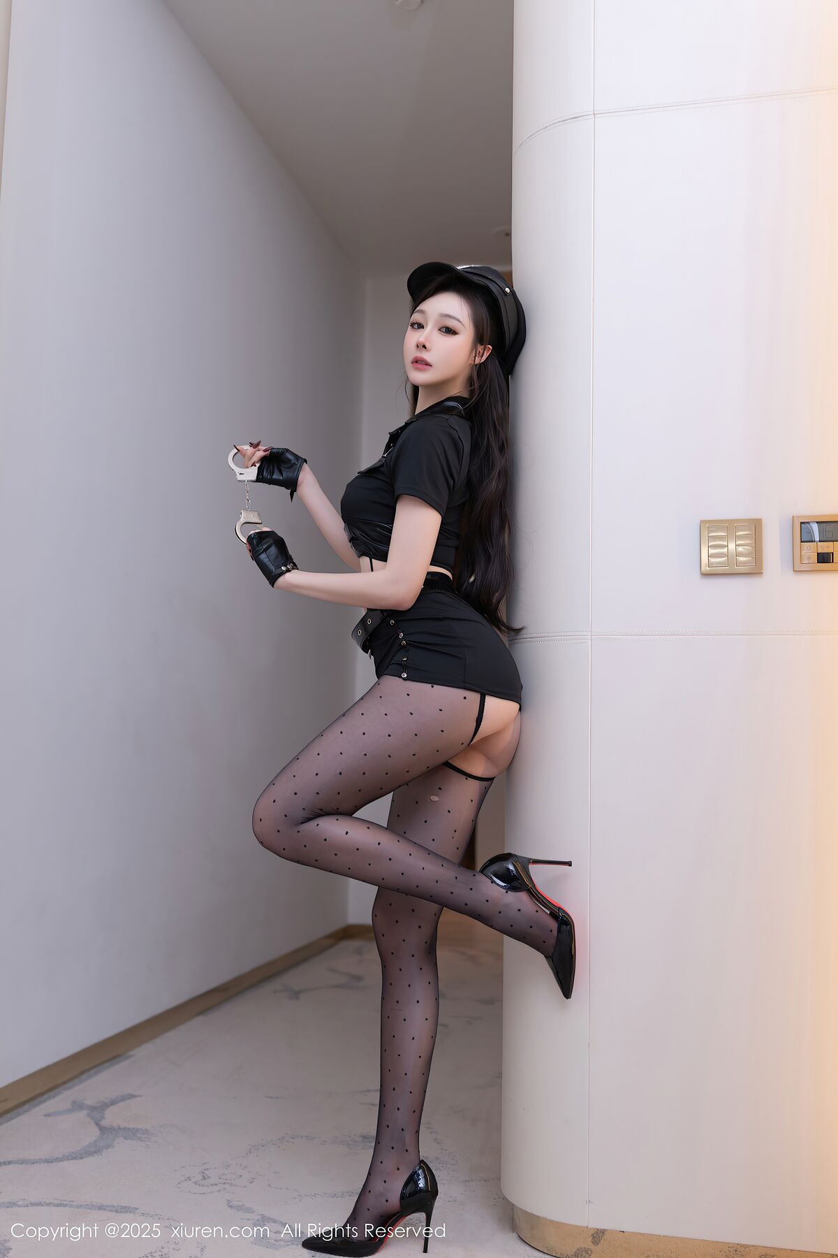 XiuRen秀人网 No.10115 小逗逗 (81P)