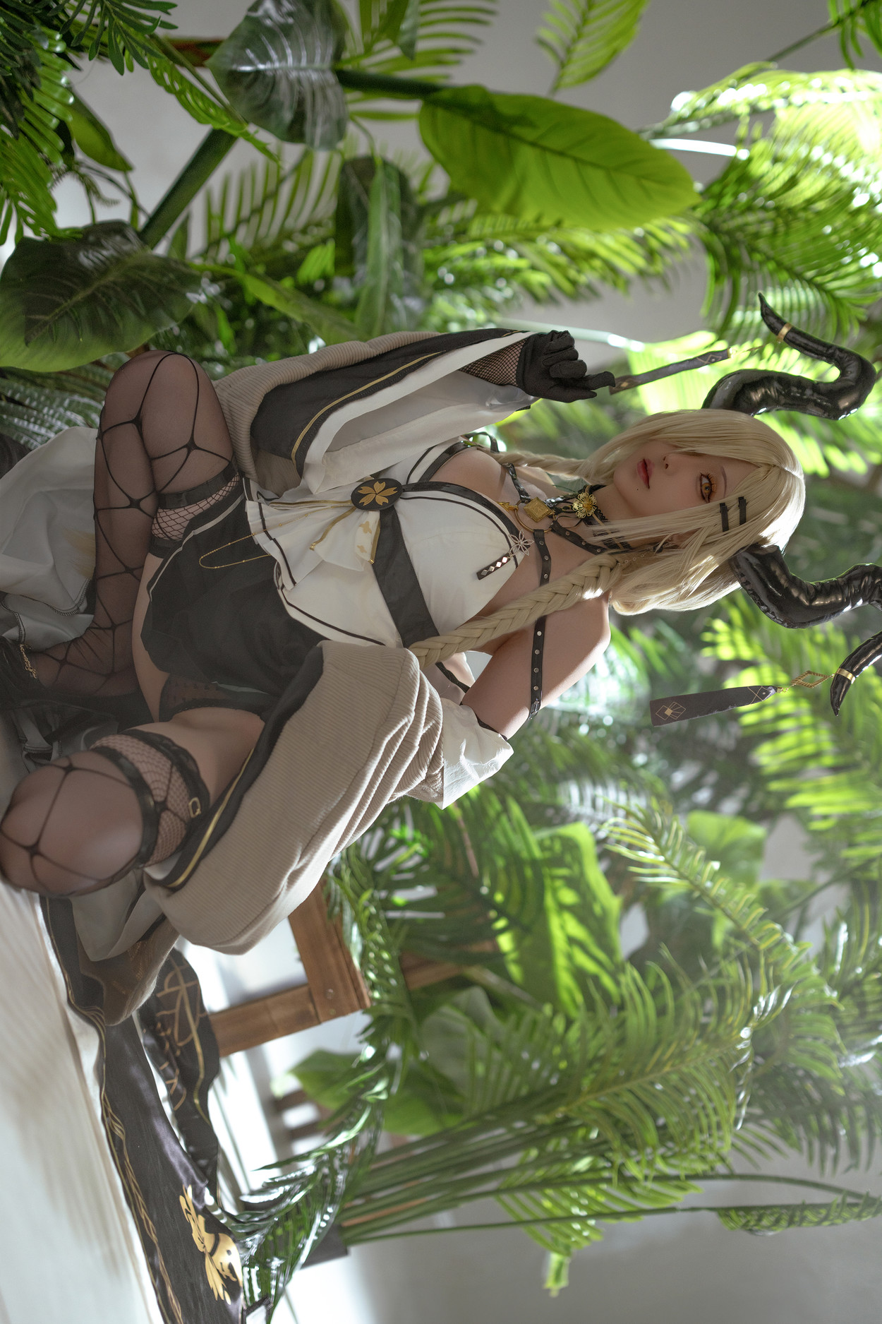 Cosplay 星之迟迟Hoshilily 2024 万圣节尾张 Set.01(48P)
