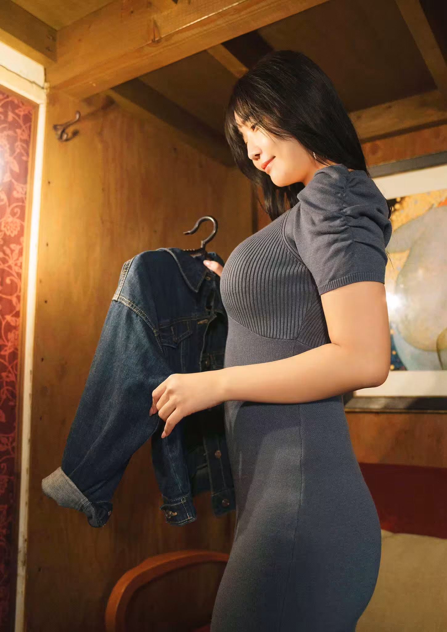 天羽希純 もっと！教えて あまう先輩！！ スピサン グラビアフォトブック (50 Photos)