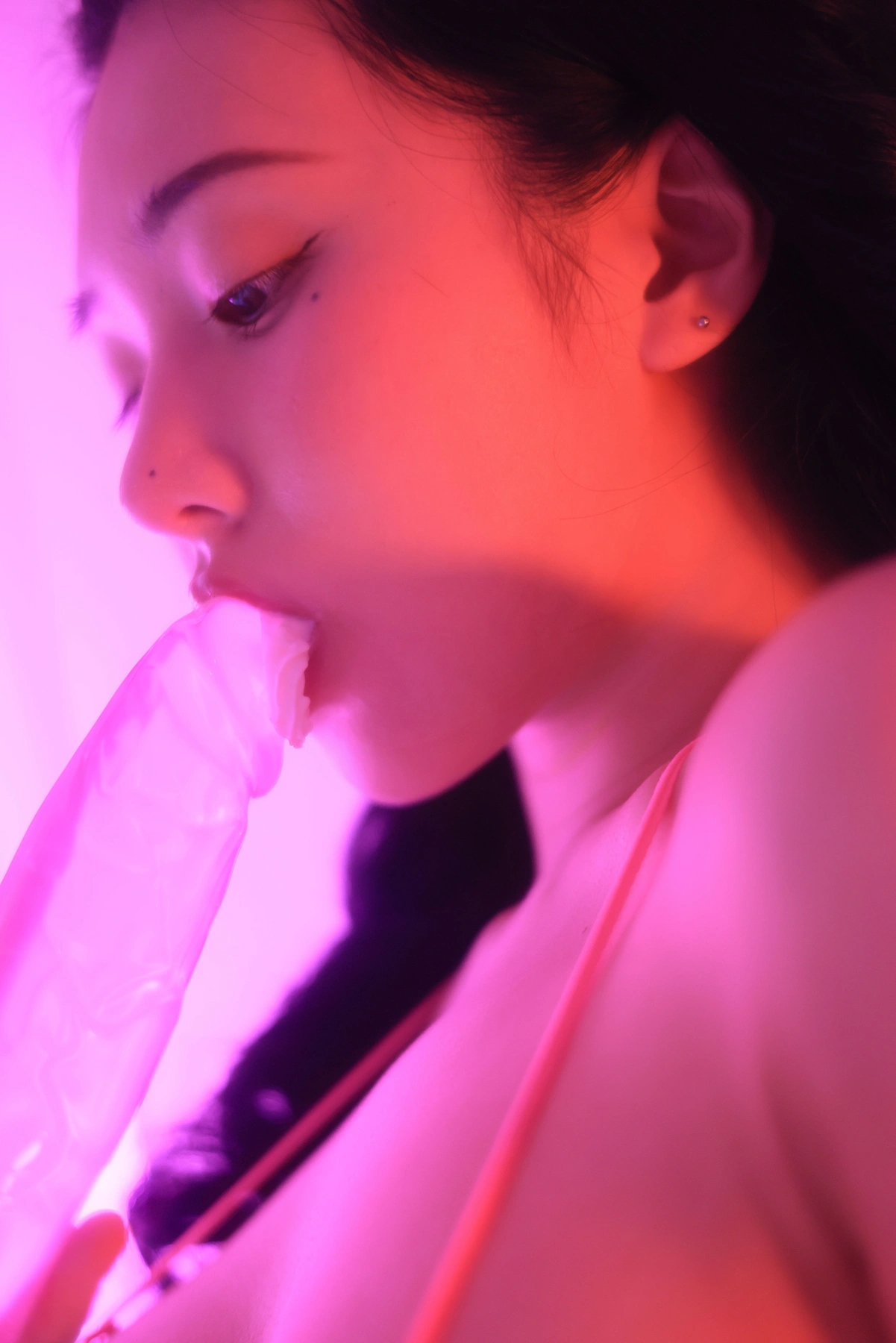 Yeon Woo 연우, Photobook 「TOY」 Set.01