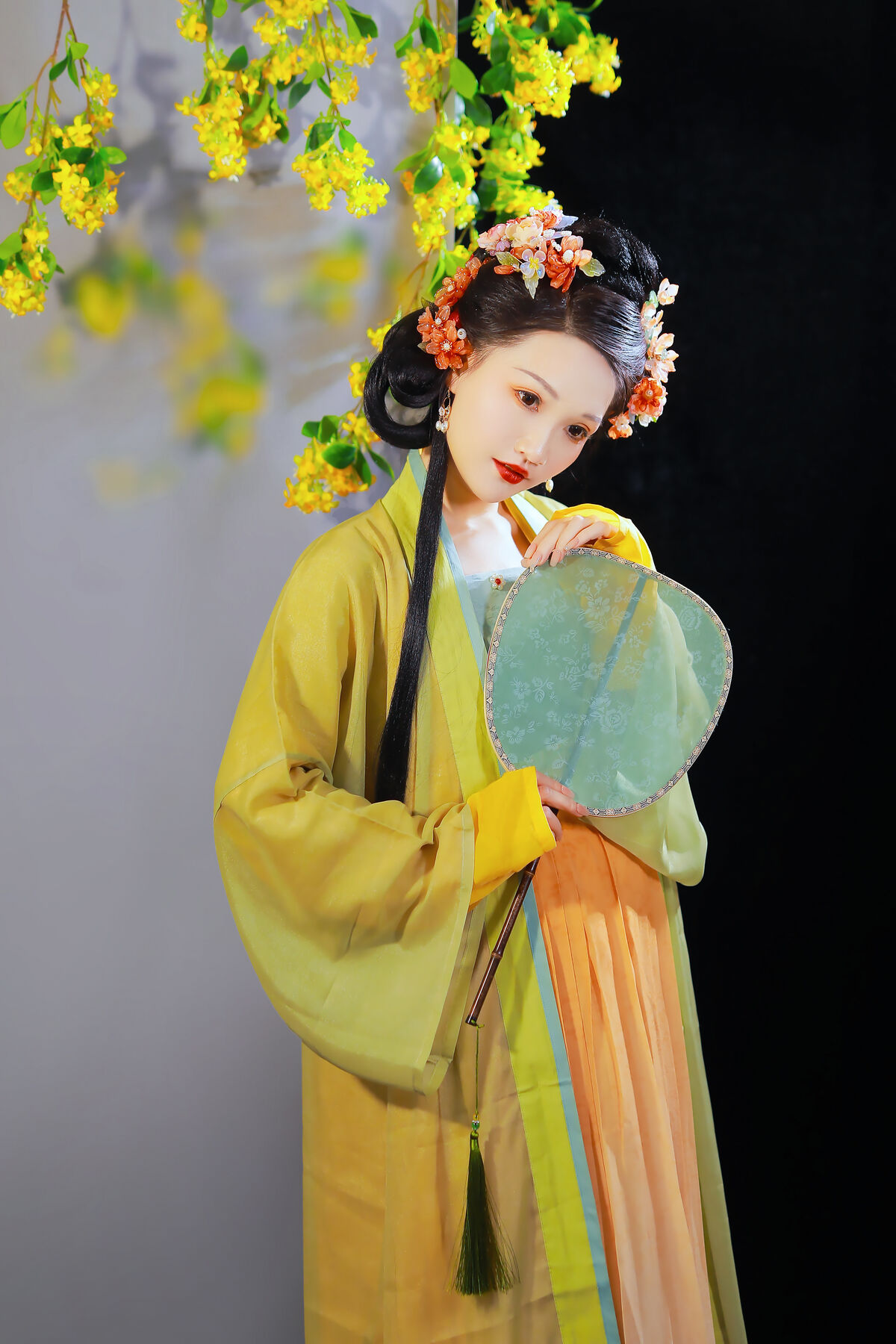 YiTuYu艺图语 Vol.8384 焚香小也 (23P)