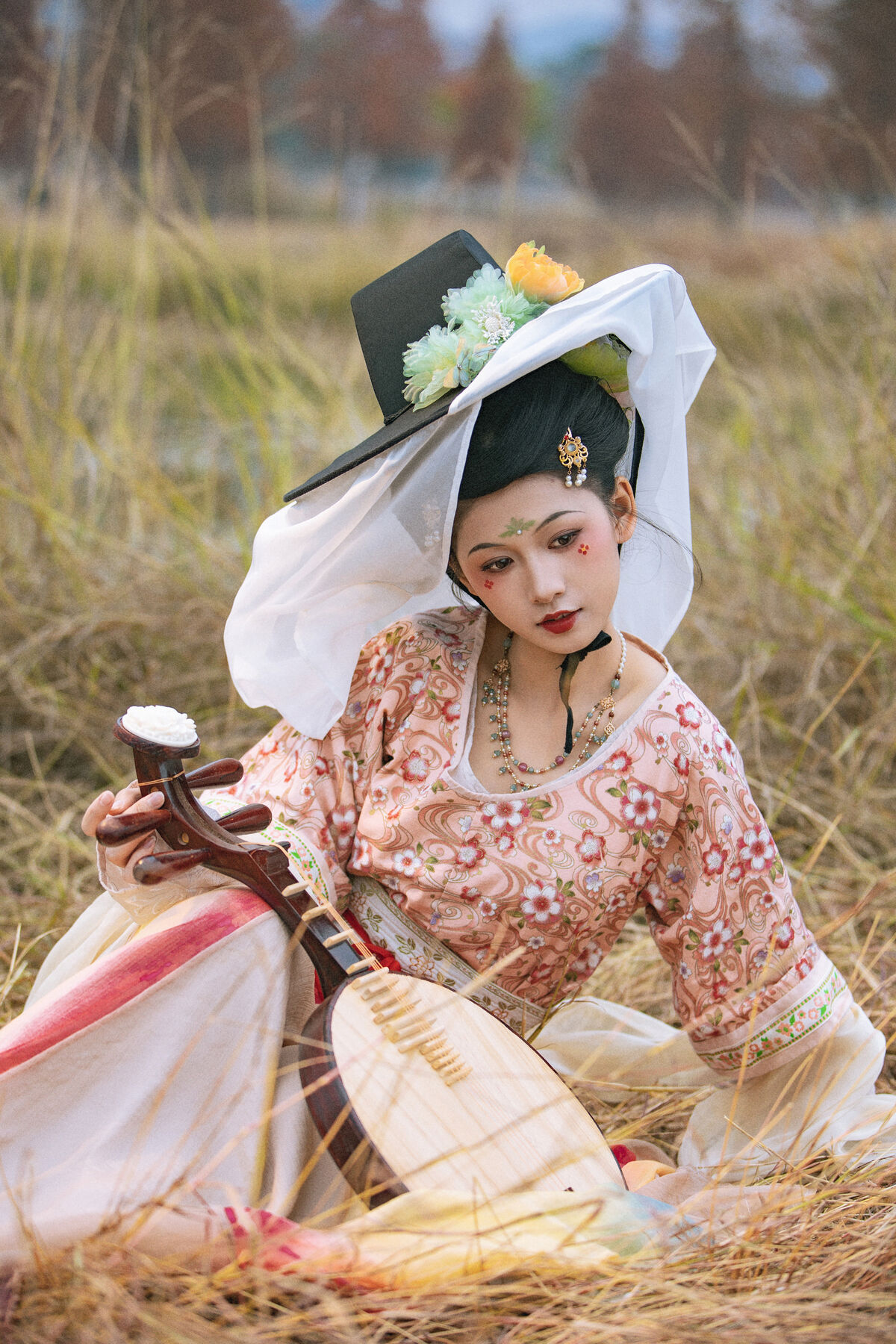 YiTuYu艺图语 Vol.8411 小y今天也很开心 (36P)