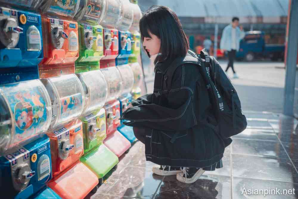 DJAWA Photo – Jeong Jenny (정제니) – Theme Park Girl