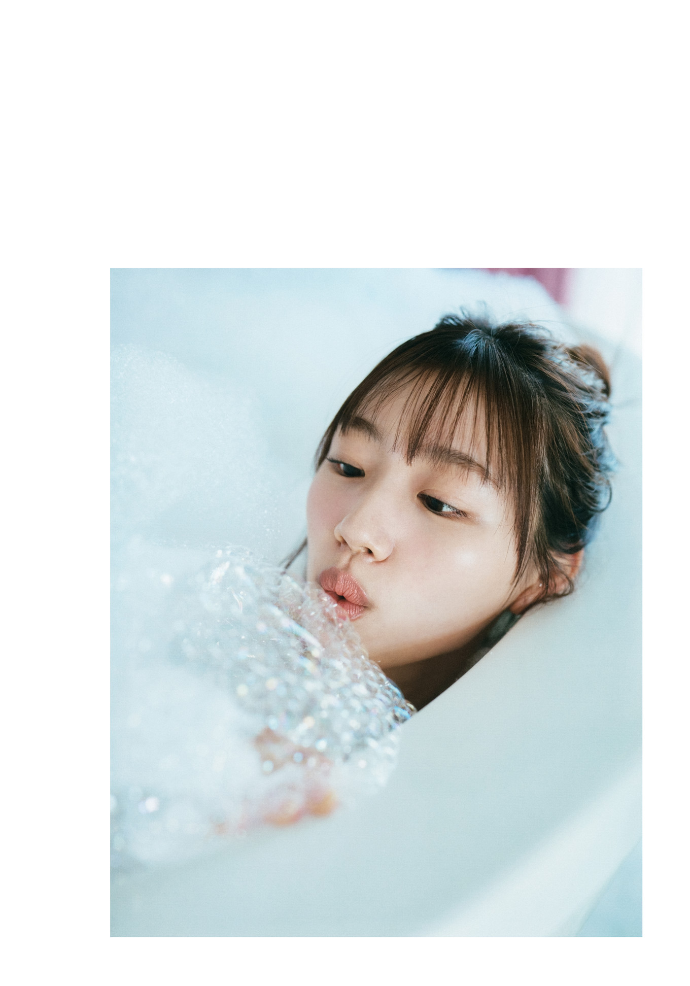 Mirei Sasaki 佐々木美玲, 1st写真集 「陽射しのパレード」 Set.03