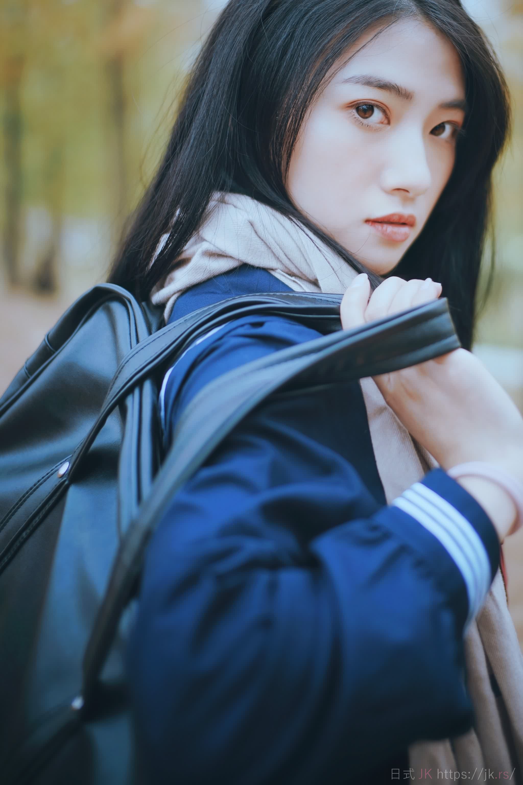 活在你的笑容里