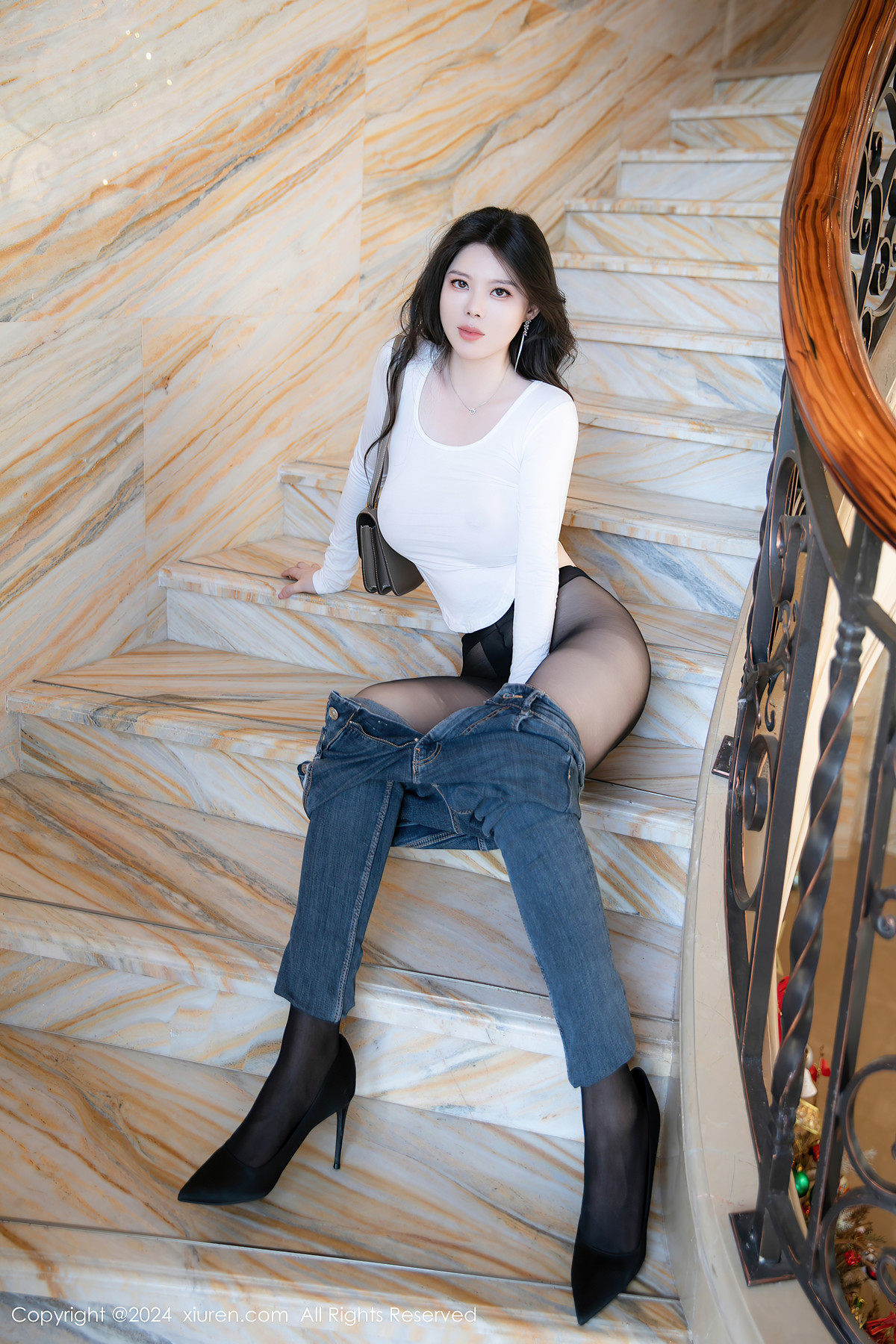 XiuRen秀人网 No.8618 白茹雪Abby
