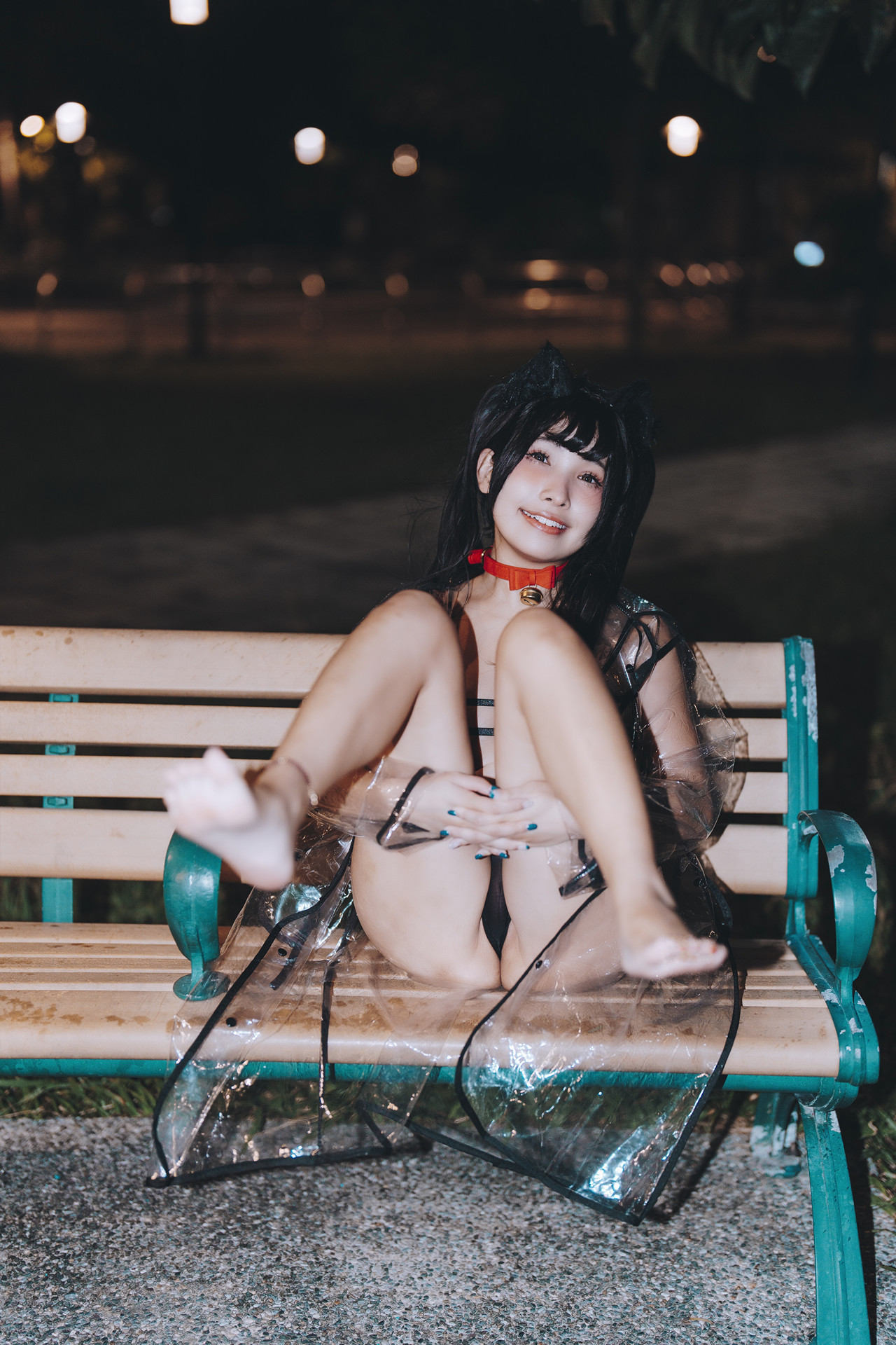 慕慕Momo, ヌード写真集 溜雨衣貓貓 Rainy Day