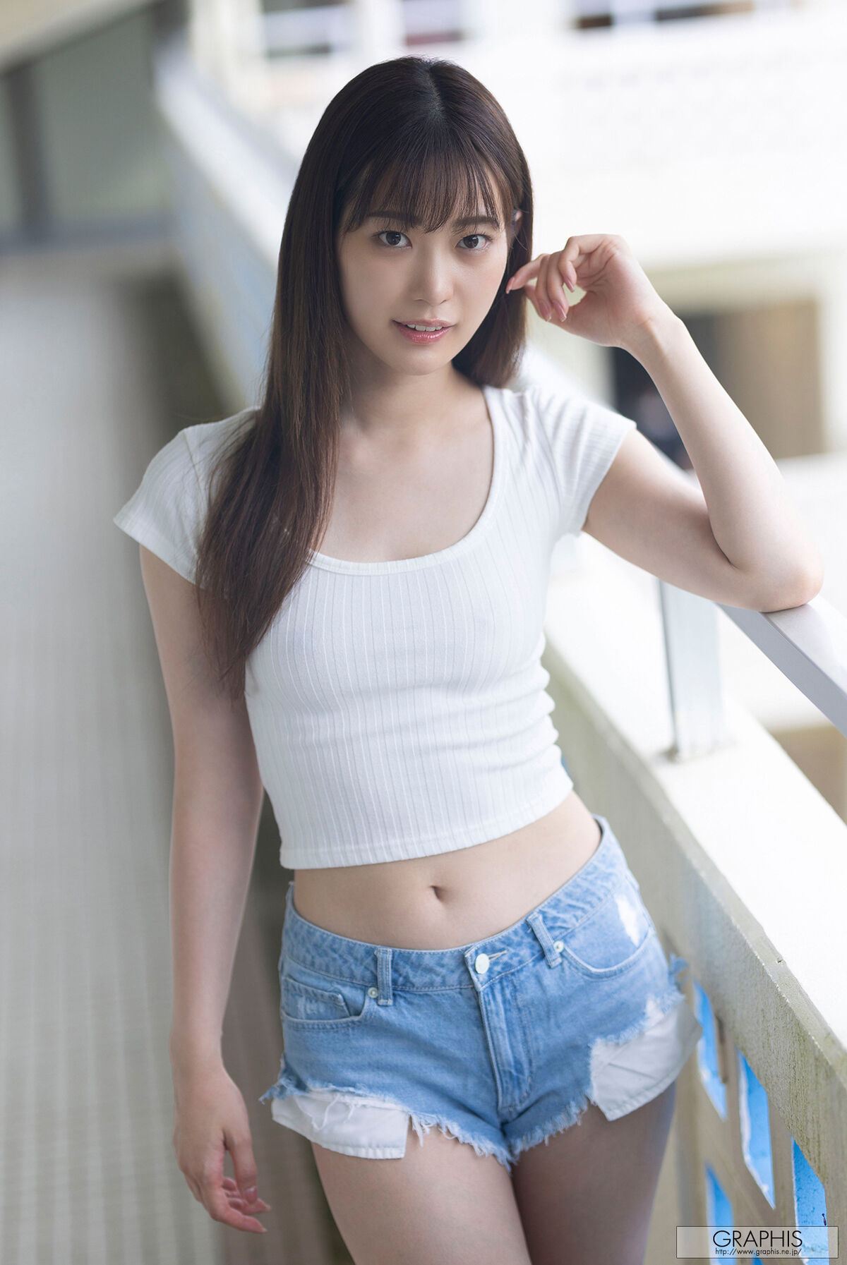 JP Akari Mitani 美谷朱音 – Graphis Gals No.560 Vermilion Part03 (54P)