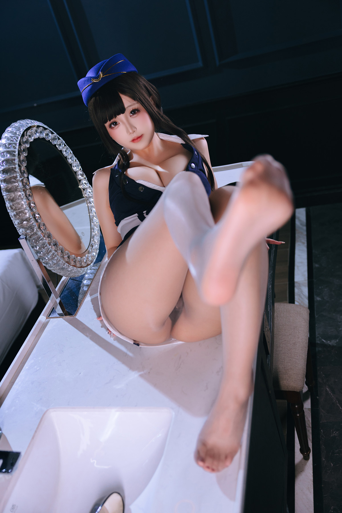 Cosplay Rinaijiao日奈娇 – 头等舱休息室 Set.01