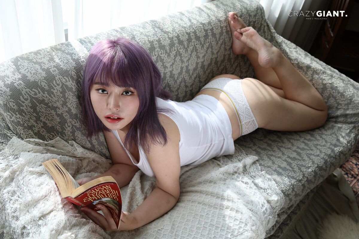 CRAZYGIANT Hanere – Sexy Photobook (55P)