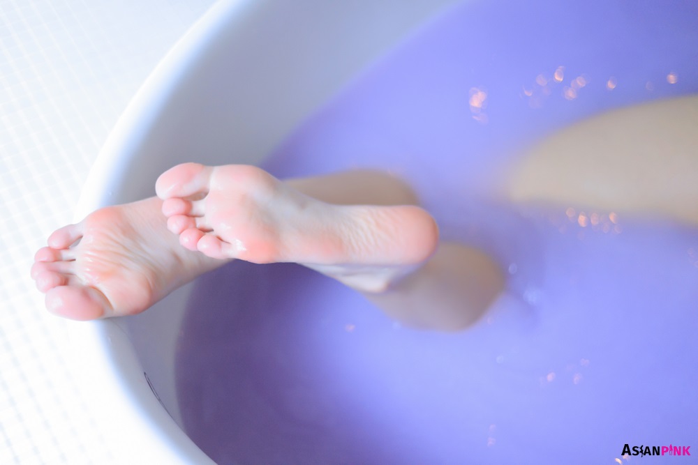Dongeuran (동그란) – Bath Time
