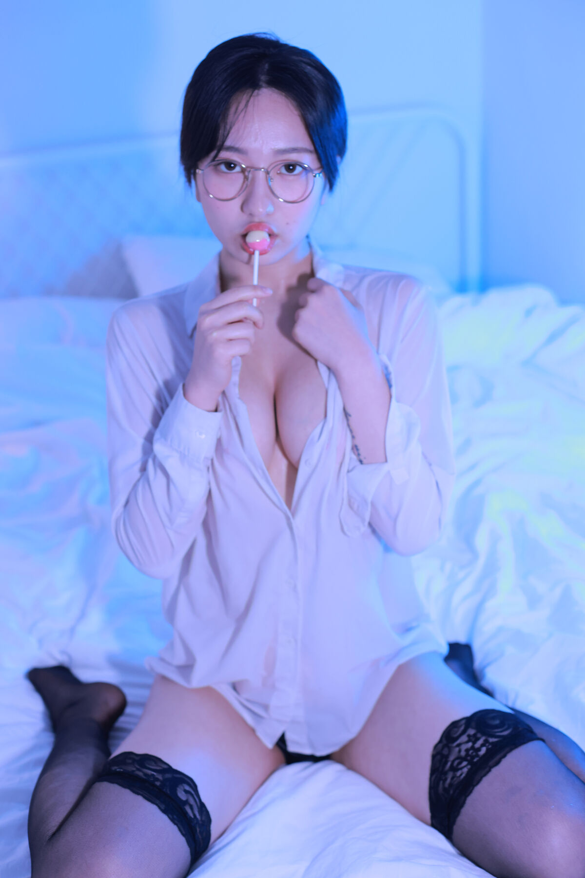 Sehee 세희 – Glasses Shirt Part1