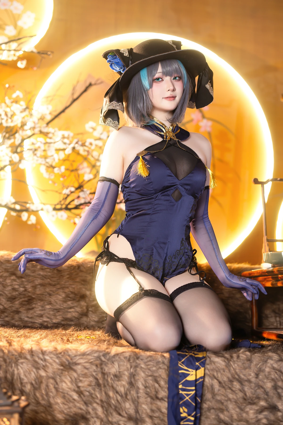 Cosplay 屿鱼 – 金装猫猫头