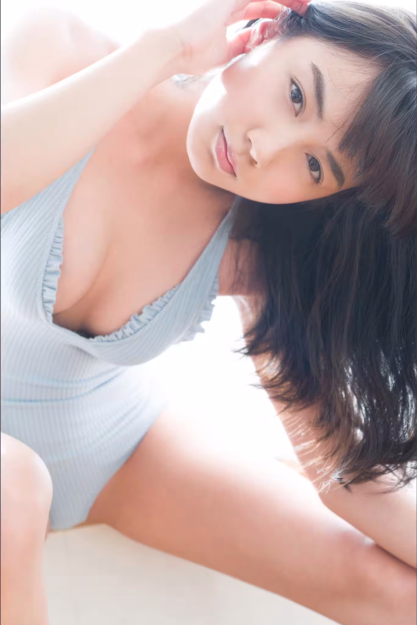 黑色hikari神圣美麗的女孩Spisan Gravure攝影書（41p）