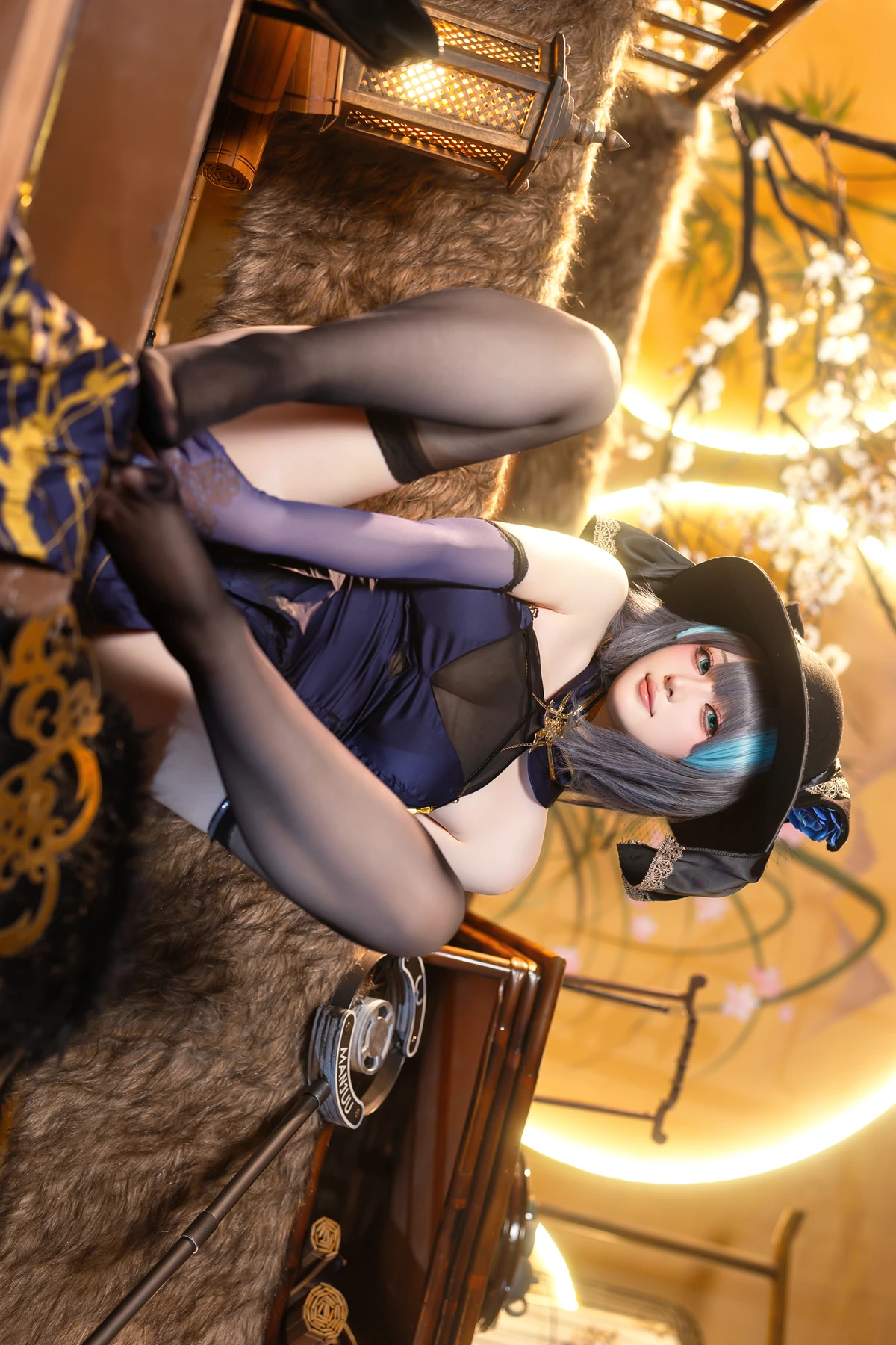 Cosplay 屿鱼 – 金装猫猫头